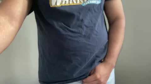 Snapshot of arnicbod chatting on April 25, 3:31 pm arnicbod online show from April 25, 3:31 pm
