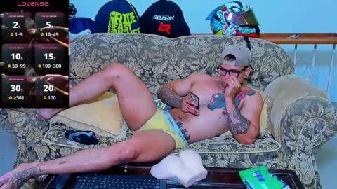 arnold sexy hot98 online show from October 7, 5:26 am