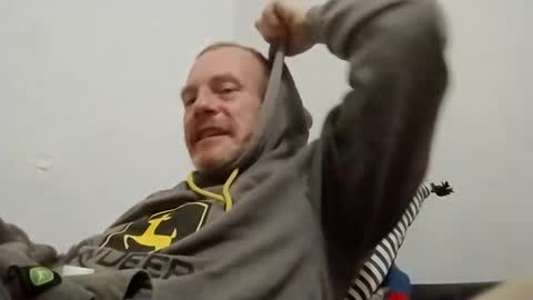 Snapshot of arnoldsean183 chatting on November 2, 1:19 am arnoldsean183 online show from November 2, 1:19 am