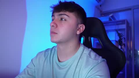 aron__cooper online show from June 22, 1:40 am