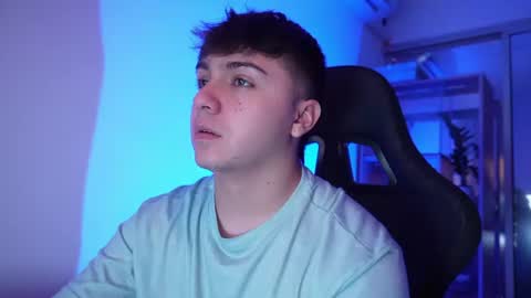 aron__cooper online show from July 18, 4:38 am