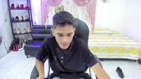 Aaron online show from September 13, 8:19 pm