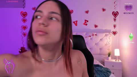 Aron cruz  online show from February 12, 8:07 pm