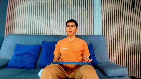 aron_pulse online show from February 19, 1:18 pm