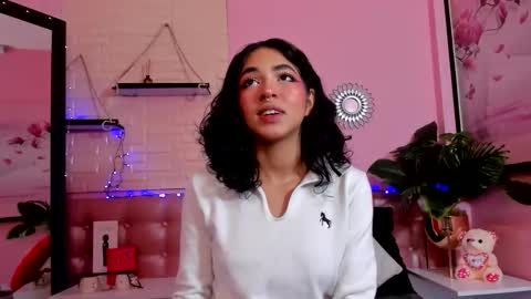 Snapshot of aronandmoli chatting on June 7, 12:20 pm aronandmoli online show from June 7, 12:20 pm
