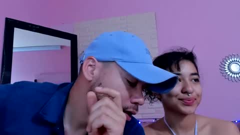 Snapshot of aronandmoli chatting on June 12, 1:32 pm aronandmoli online show from June 12, 1:32 pm