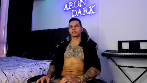 Snapshot of arondark chatting on December 29, 6:05 pm DarkMaster online show from December 29, 6:05 pm