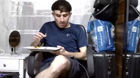 Aron G Franco online show from September 26, 8:02 pm