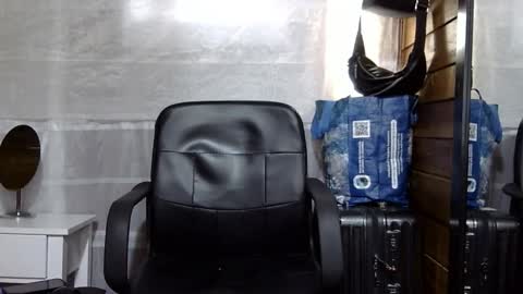 Aron G Franco online show from November 19, 3:34 pm