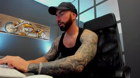 AronGrant online show from January 22, 9:24 am