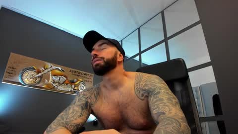 AronGrant online show from February 2, 8:46 am