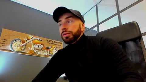 AronGrant online show from February 10, 9:02 am