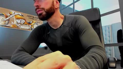 AronGrant online show from February 18, 10:22 am