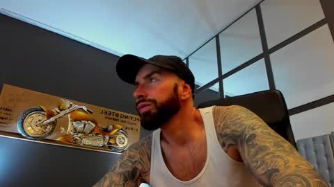 AronGrant online show from March 23, 10:30 am