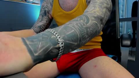 AronGrant online show from April 4, 8:34 am