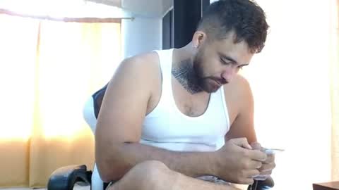 aronmiller online show from March 6, 12:56 pm