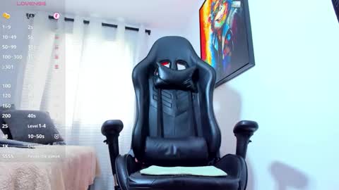   online show from October 30, 1:34 pm