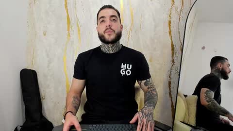 Snapshot of aronwade chatting on October 29, 4:48 am Aron online show from October 29, 4:48 am