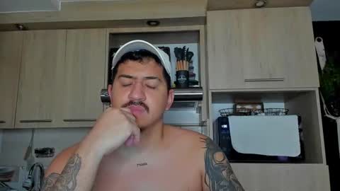 Snapshot of aronwilliams69 chatting on February 25, 8:02 am ARON Independent model online show from February 25, 8:02 am