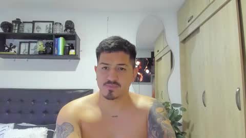 Snapshot of aronwilliams69 chatting on March 5, 1:56 am ARON Independent model online show from March 5, 1:56 am