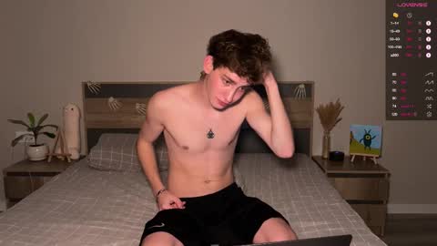 Aron and Phil solo online show from November 1, 4:09 pm