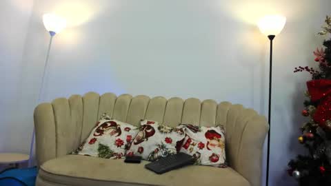   online show from January 8, 11:51 pm