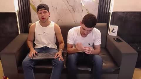 Aroon   online show from March 27, 4:29 am