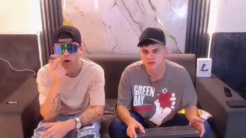 Aroon   online show from April 14, 3:56 am