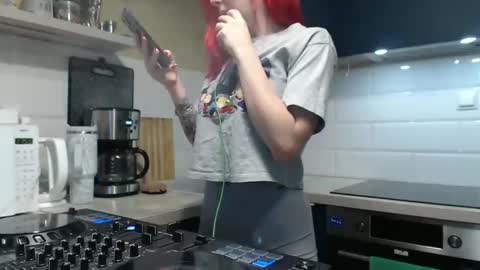 arri_ella online show from December 21, 1:24 am