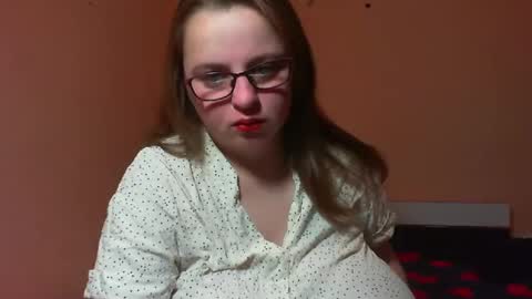 Snapshot of arriana98 chatting on December 17, 3:17 am Arriana online show from December 17, 3:17 am