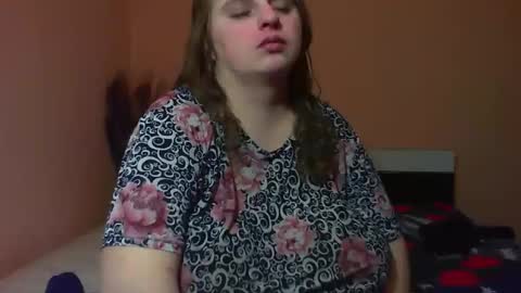 Snapshot of arriana98 chatting on December 22, 7:10 pm Arriana online show from December 22, 7:10 pm