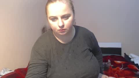 Snapshot of arriana98 chatting on October 21, 2:12 am Arriana online show from October 21, 2:12 am