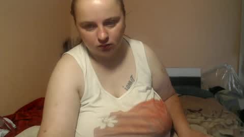 Snapshot of arriana98 chatting on June 23, 3:04 am Arriana online show from June 23, 3:04 am