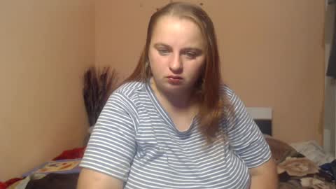 Snapshot of arriana98 chatting on July 18, 2:27 am Arriana online show from July 18, 2:27 am