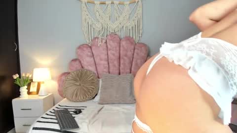 Lia Rose online show from March 2, 1:41 am