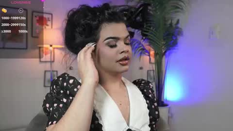 Chloe  online show from October 31, 10:11 pm