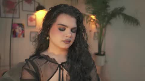 Chloe  online show from December 19, 11:12 pm