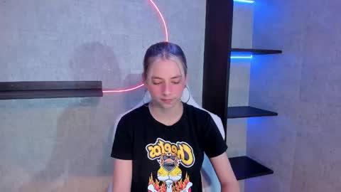 Snapshot of artemisablake chatting on December 28, 9:30 pm artemisablake online show from December 28, 9:30 pm