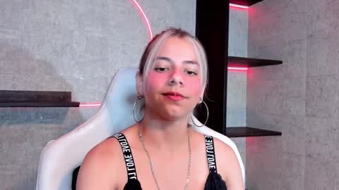 Snapshot of artemisablake chatting on January 13, 9:31 pm artemisablake online show from January 13, 9:31 pm