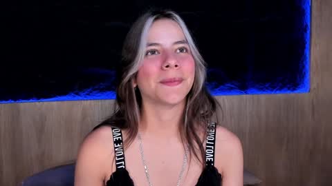 Snapshot of artemisablake chatting on February 6, 10:10 pm artemisablake online show from February 6, 10:10 pm