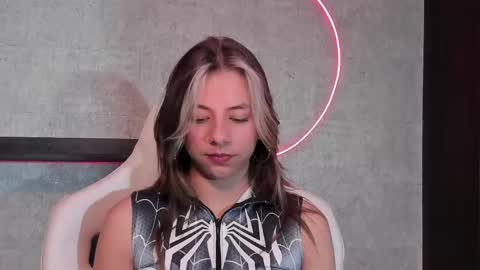 Snapshot of artemisablake chatting on February 14, 4:41 pm artemisablake online show from February 14, 4:41 pm