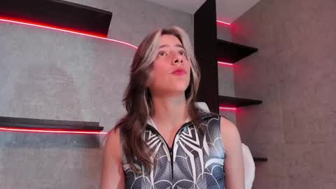 Snapshot of artemisablake chatting on February 14, 7:54 pm artemisablake online show from February 14, 7:54 pm