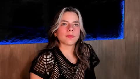 Snapshot of artemisablake chatting on February 15, 10:31 pm artemisablake online show from February 15, 10:31 pm