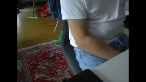 Snapshot of artesian99 chatting on October 11, 8:57 am artesian99 online show from October 11, 8:57 am