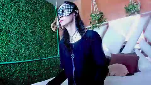 Snapshot of arthemisax3 chatting on July 22, 4:43 pm Arthemisa online show from July 22, 4:43 pm