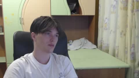 Snapshot of arthur__king chatting on June 17, 12:50 pm Arthur online show from June 17, 12:50 pm