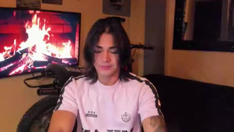 I AM HERE online show from February 6, 11:52 pm