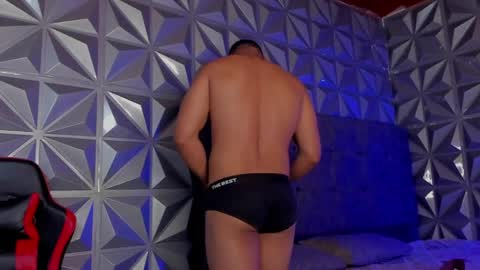 Arthur online show from April 6, 11:05 pm