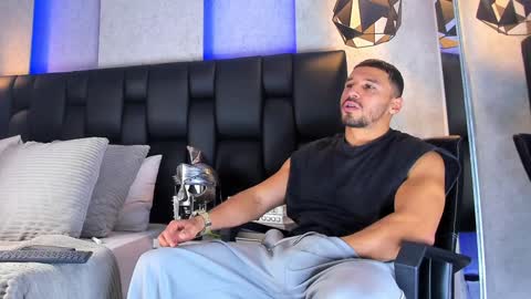 Arthur online show from January 12, 10:43 pm