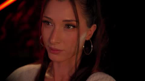 Snapshot of artmarlene chatting on November 8, 12:11 am Marlene online show from November 8, 12:11 am